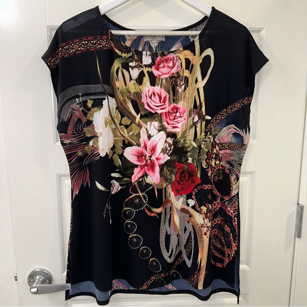 Laura Petites Sleeveless Floral Blouse with Bottom Slits